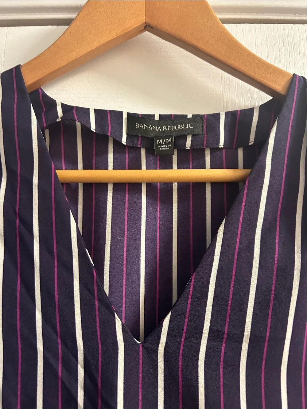 Banana Republic Navy Striped V-Neck Blouse with White & Purple Stripes - Picture 2 of 7
